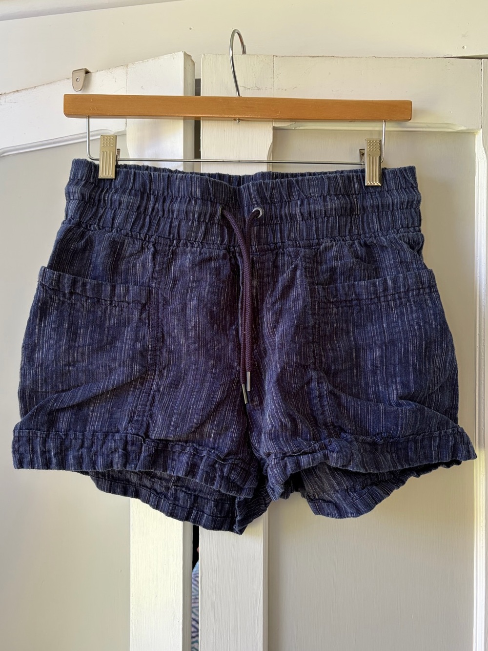Athleta Shorts Size 2